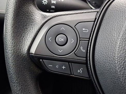 Certified 2021 Toyota RAV4 LE image 20