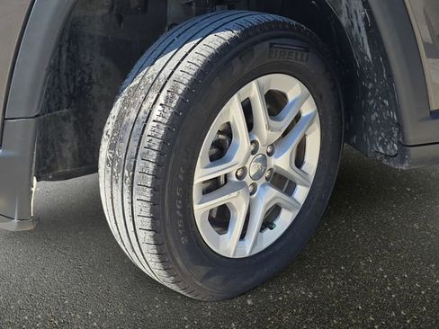 Used 2018 Jeep Compass Sport AWD/4WD image 33