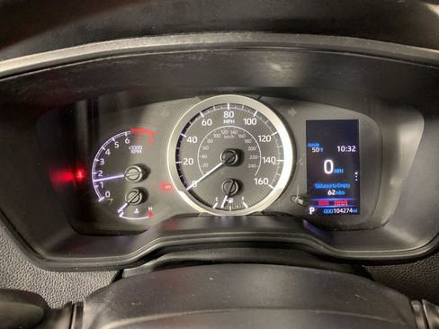 Used 2022 Toyota Corolla LE image 16