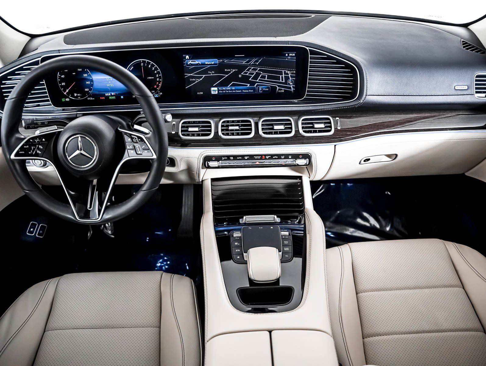 Certified 2024 Mercedes-Benz GLE 450e 4MATIC image 9
