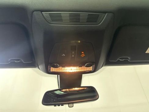 Used 2014 BMW 750Li xDrive image 24