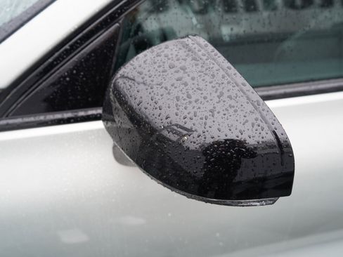 Used 2019 Volvo S60 T6 R-Design image 18