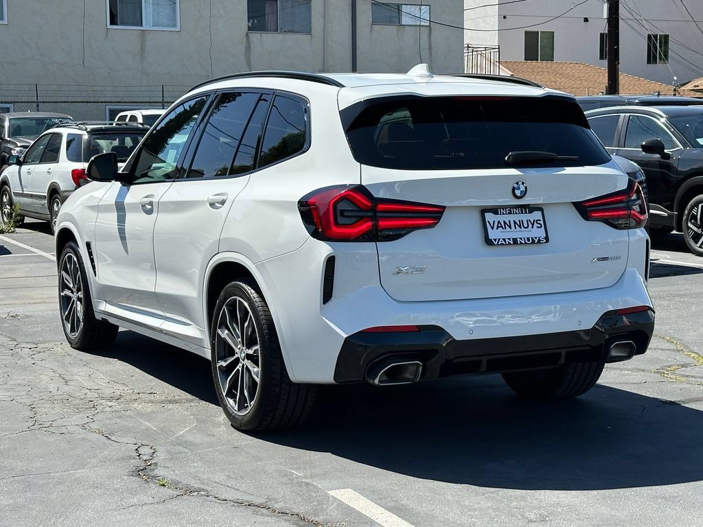 Used 2024 BMW X3 xDrive30i w/ Premium Package AWD/4WD image 4