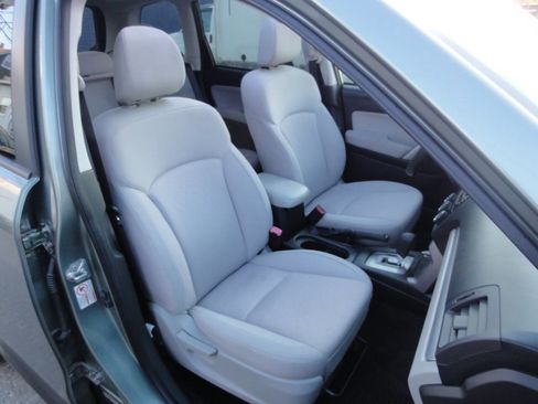 Used 2014 Subaru Forester 2.5i Premium w/ All-Weather Package AWD/4WD image 35