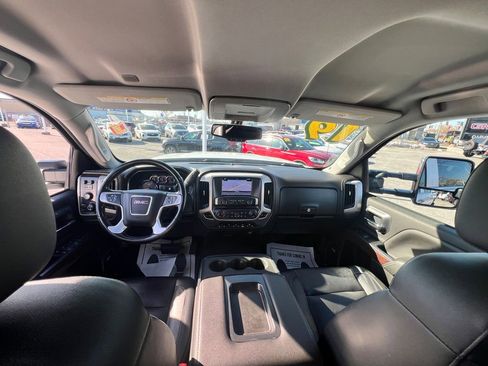 Used 2019 GMC Sierra 2500 SLT w/ Duramax Plus Package image 17