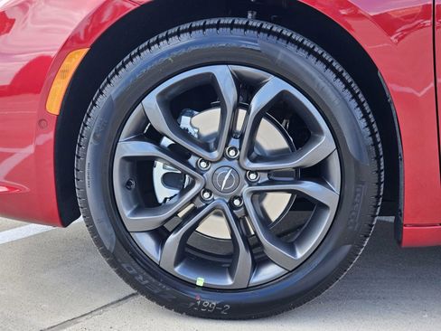 New 2026 Chrysler Pacifica Select image 12