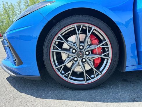 Used 2024 Chevrolet Corvette Stingray Preferred Cpe w/ Z51 Performance Package RWD image 30