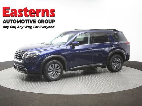 Used 2025 Nissan Pathfinder SV FWD image 58