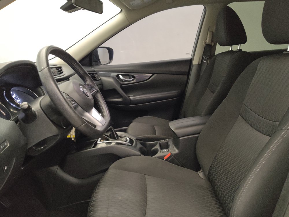 Used 2020 Nissan Rogue S w/ Special Edition Package FWD image 17