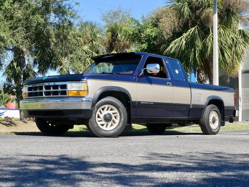 Used 1993 Dodge Dakota 2WD Club Cab image 9