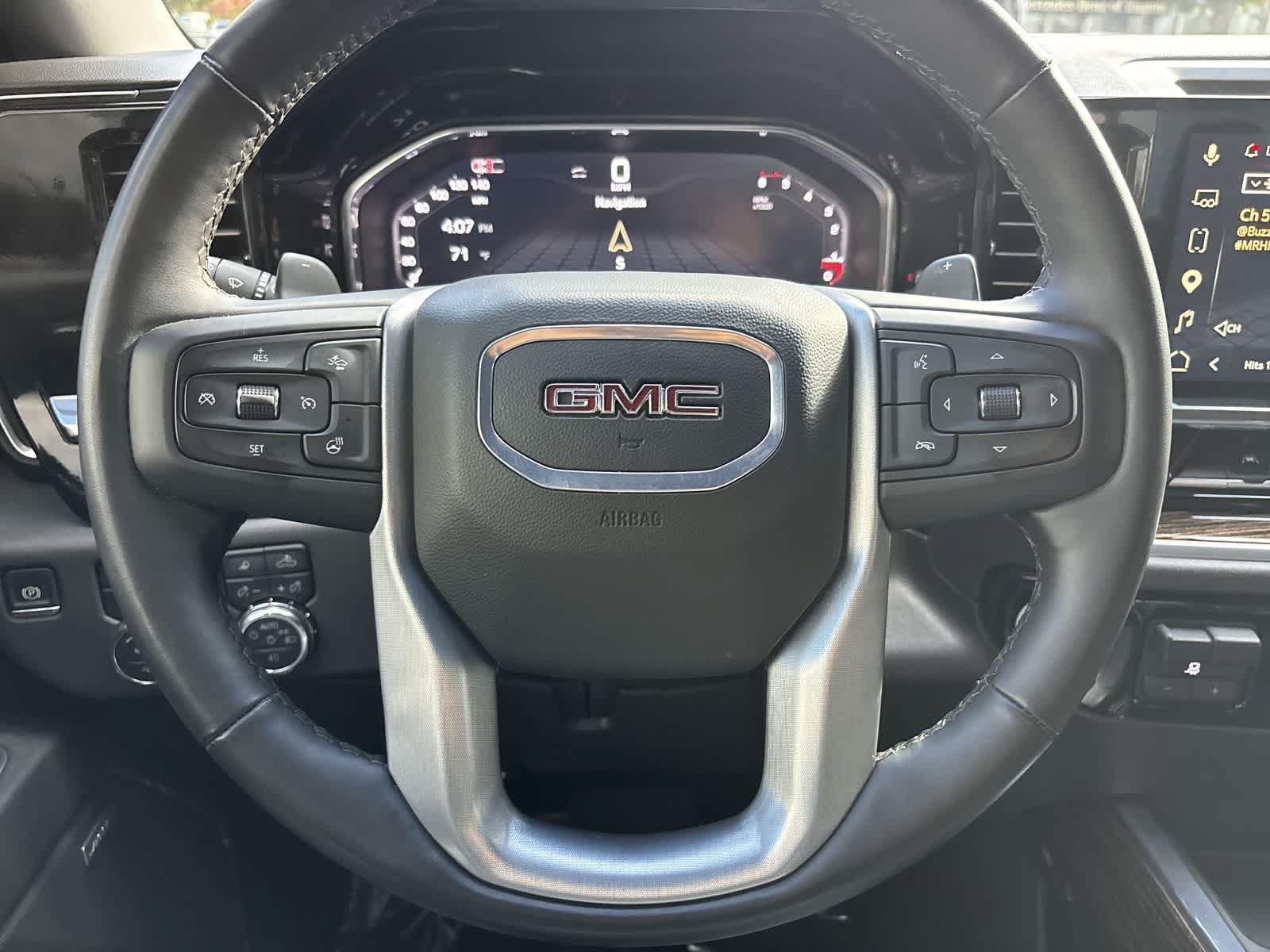Used 2025 GMC Sierra 1500 Elevation w/ Elevation Premium Package AWD/4WD image 13