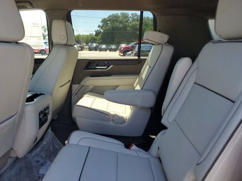 New 2026 GMC Yukon XL Denali RWD image 11