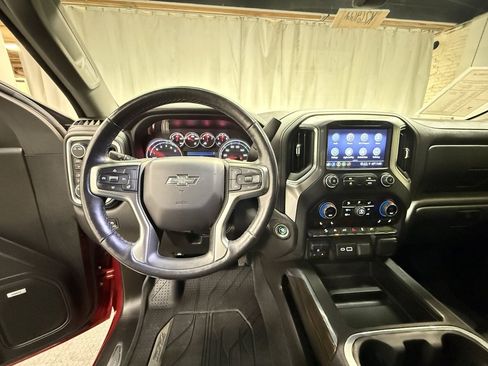 Used 2021 Chevrolet Silverado 1500 LT Trail Boss w/ Convenience Package II image 27