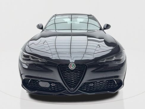 New 2025 Alfa Romeo Giulia w/ Driving Assist Package image 4