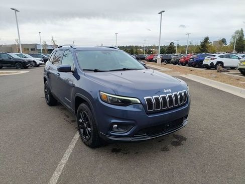 Used 2021 Jeep Cherokee Latitude Plus AWD/4WD image 1