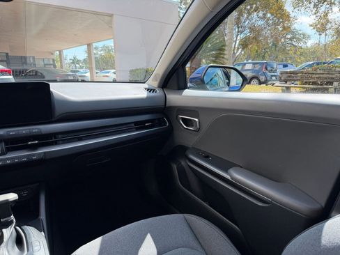 Used 2025 Kia K4 LXS FWD image 30