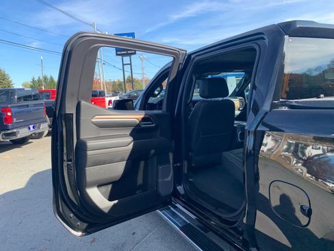 Certified 2022 Chevrolet Silverado 1500 High Country w/ High Country Premium Package image 31