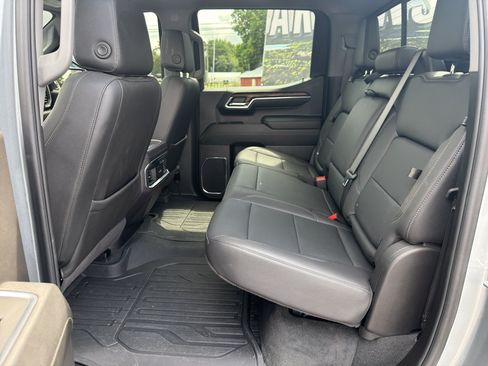 Used 2024 GMC Sierra 1500 SLT w/ SLT Premium Plus Package AWD/4WD image 20