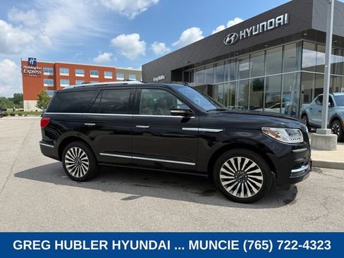 Used 2019 Lincoln Navigator Reserve w/ Cargo Package AWD/4WD image 1