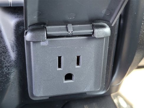 Used 2022 GMC Sierra 2500 AT4 w/ AT4 Preferred Package image 22