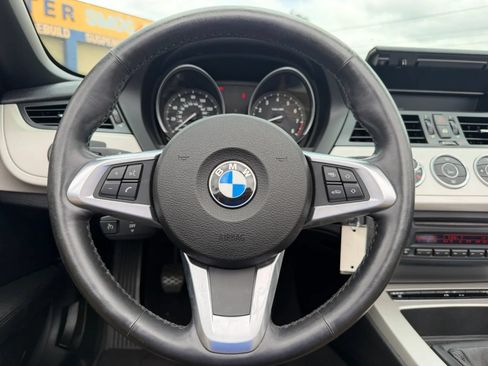 Used 2011 BMW Z4 sDrive30i RWD image 18