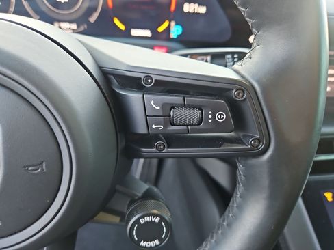 Used 2020 Porsche Taycan Turbo image 21