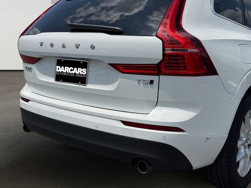 Used 2019 Volvo XC60 T5 Momentum w/ Multimedia Package AWD/4WD image 10
