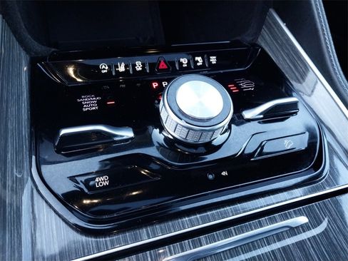 Used 2022 Jeep Wagoneer Series III w/ Premium Group I image 23