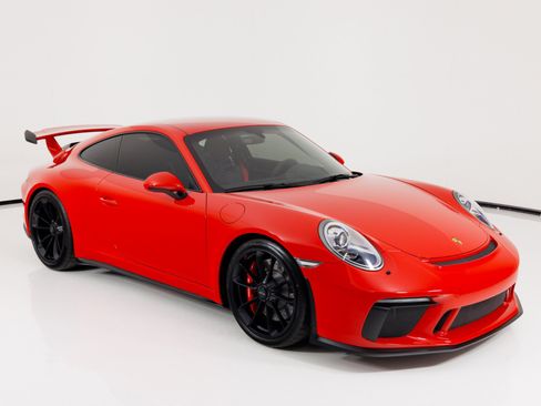 Used 2018 Porsche 911 GT3 w/ Sport Chrono Package RWD image 49