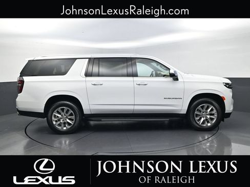 Used 2024 Chevrolet Suburban Premier AWD/4WD image 6