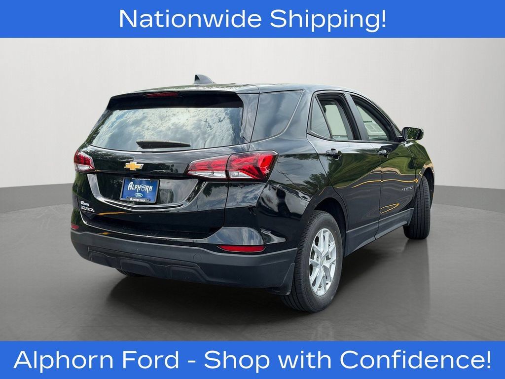 Used 2024 Chevrolet Equinox LS w/ LS Convenience Package FWD image 3