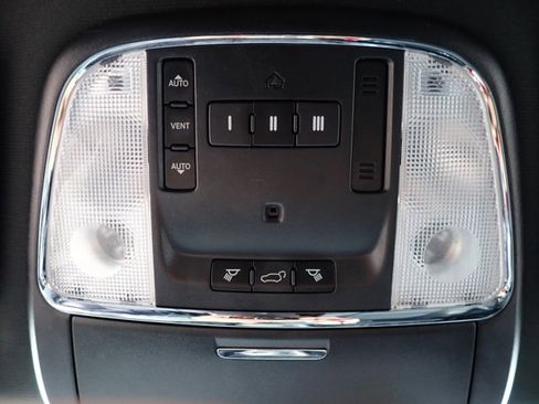 Used 2014 Jeep Grand Cherokee Limited w/ Trailer Tow Group IV image 27