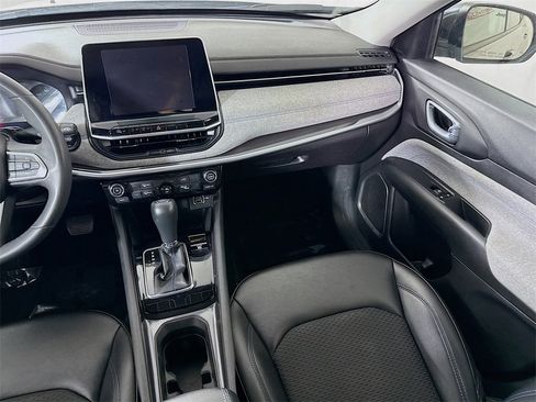 Used 2022 Jeep Compass Latitude image 25