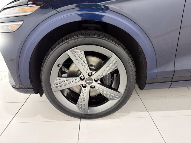 Used 2022 Genesis GV70 3.5T Sport w/ Sport Prestige Package AWD/4WD image 46