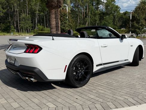 Used 2025 Ford Mustang GT Premium RWD image 34