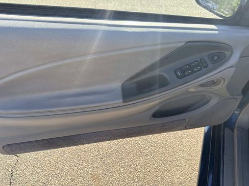 Used 1999 Ford Mustang Convertible RWD image 15