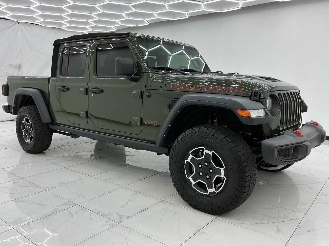 Used 2023 Jeep Gladiator Mojave w/ Trailer Tow Package AWD/4WD image 7