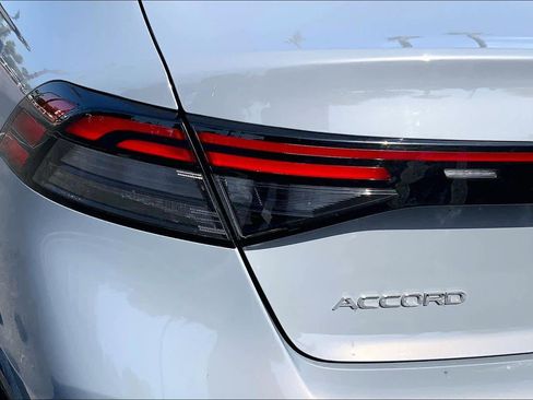 Used 2024 Honda Accord Touring image 28