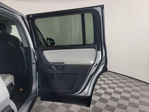 Used 2024 Rivian R1S Adventure image 19