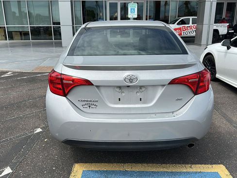 Used 2018 Toyota Corolla SE w/ Carpet Mat Package (TMS) FWD image 12