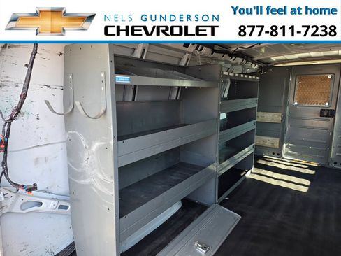 Used 2017 GMC Savana 3500 Extended RWD image 8