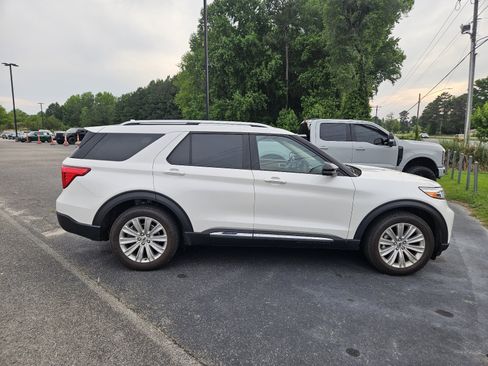 Used 2023 Ford Explorer Limited w/ Equipment Group 301A AWD/4WD image 1