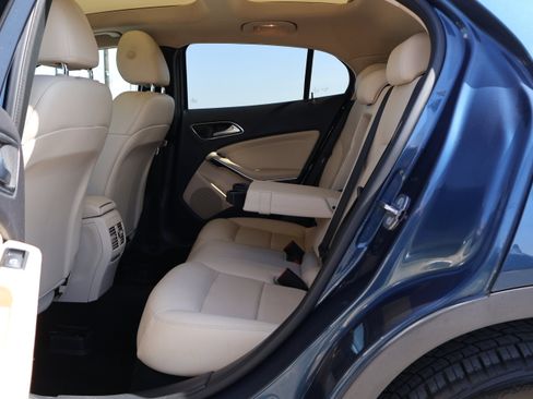 Used 2020 Mercedes-Benz GLA 250 4MATIC image 43