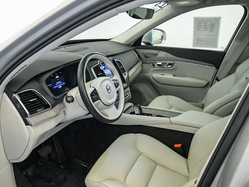 Used 2023 Volvo XC90 B6 Plus w/ Protection Package Premier image 17