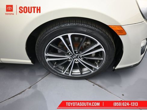Used 2016 Scion FR-S image 19