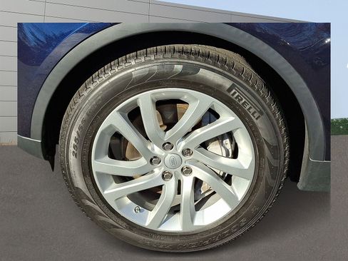 Used 2018 Land Rover Discovery HSE image 6