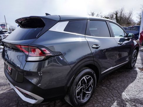 Used 2024 Kia Sportage LX image 5