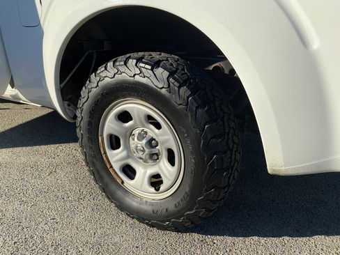 Used 2019 Nissan Frontier S image 18