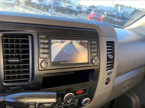 Used 2016 Nissan NV 3500 SL image 26