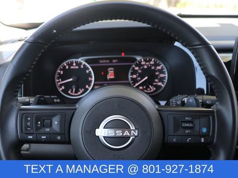 Used 2025 Nissan Pathfinder SV AWD/4WD image 24